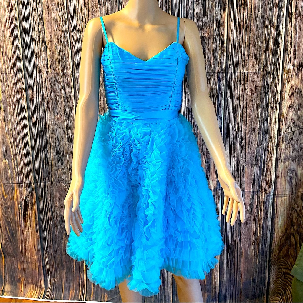 Aidan Mattox beautiful blue silk ruffles prom formal gown w/ bow size 8